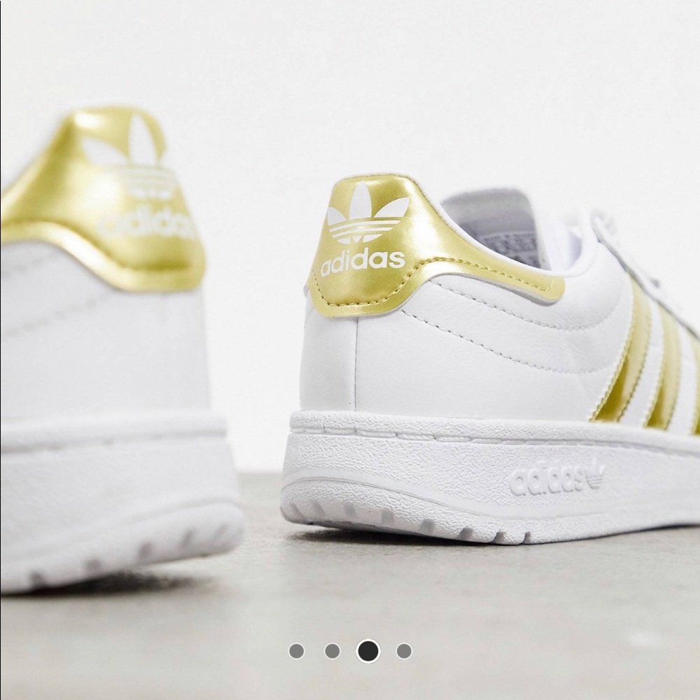 Adidas original women sport shoes - Picture 3 of 7